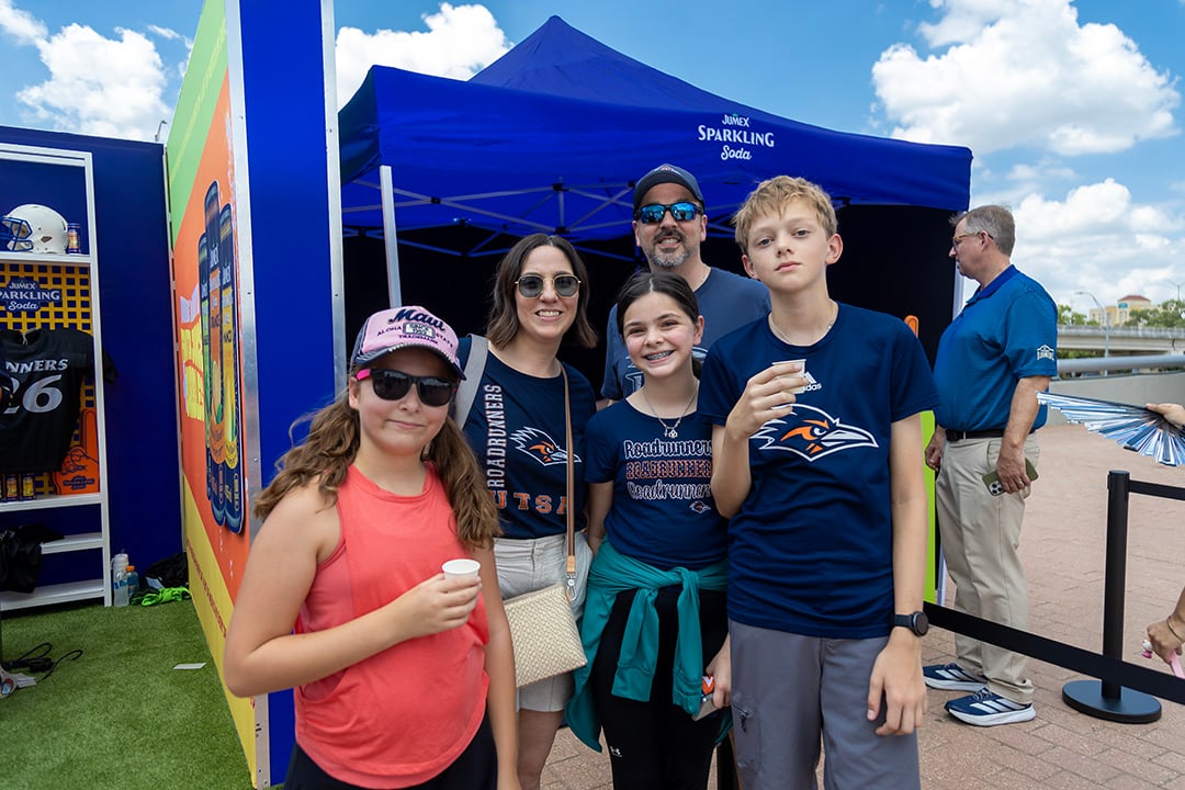 261004 WEB Blog NEWS Vilore UTSA UTRGV Sponsorship IMG_4288 copy